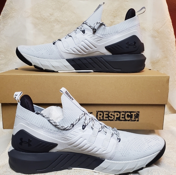 UA Project Rock 3 CNY Trainers - Picture 3 of 12